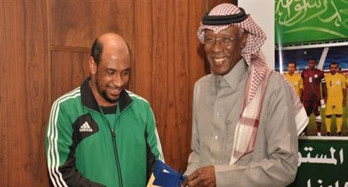 المهنا لـ" الحكام " : المباريات القادمة حاسمة ولابد من تحمل المسئولية كاملة